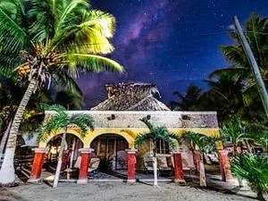 Hacienda Antigua Villa, 50m from sandy Beach - El Cuyo