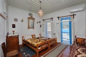 Skopelos house in Castle