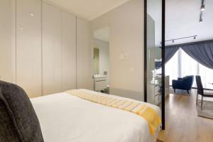 Alimama Spaces: The Manson Newton Villa Ellipse