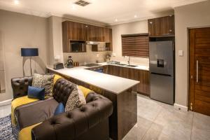 Stay at The Point- Royal Relaxing Retreat