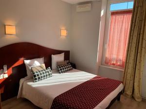 Hotels Hotel les Commercants : photos des chambres