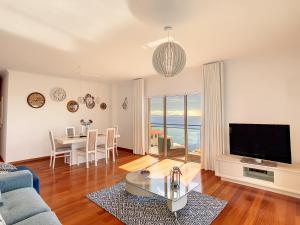 Time House Apartment by LovelyStay
