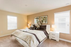 6Br 6Bath Pvt Home Pool 10min Disney 3282ft