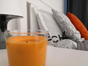 STUDIO Piata Victoriei (Victoriei Square)