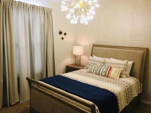 SpaciousTownhome 15 min to Disney Private Pool-BBQ