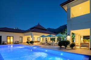 Luxury 5 Bedroom Pool Villa B11B
