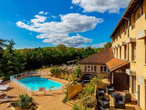 Hotels Logis Noemys Morgon : photos des chambres