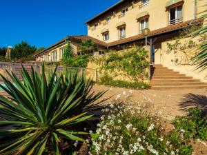 Hotels Logis Noemys Morgon : photos des chambres