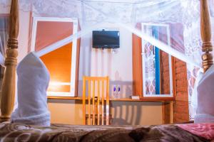 MANTIS LODGE & CAMPING SITE