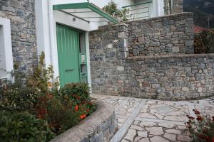 Dream Mountain House