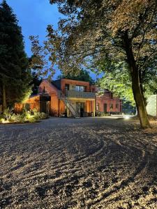 Le Chateau de Toile - Gite du châtaignier