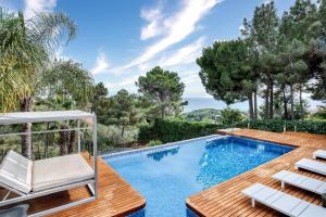 Design villa with sea views