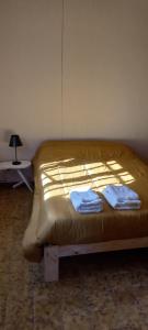 Casona LA FLORIDA con parque y pileta, a una cuadra del río