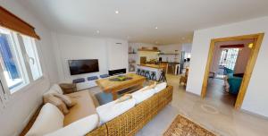 Casa López- Lujosa casa de playa en Málaga