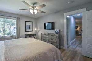 Walk to Coligny Beach Tropical Hilton Head Condo