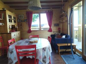 Chalets Chalet du Spiemont : photos des chambres