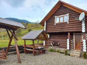 Маєток У ҐАЗДИ - Krasnyy