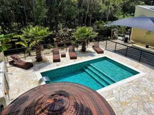 Casa Privativa com Piscina na Barra da Ferrugem/SC - Palhocinha