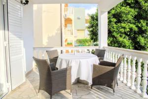 1 bedroomterrace - Makarska riviera Promajna