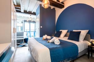 Appartements La WAIDE Beau studio centre ville WIFI NETFLIX tout equipe : photos des chambres