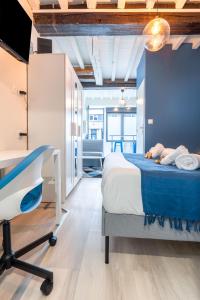 Appartements La WAIDE Beau studio centre ville WIFI NETFLIX tout equipe : photos des chambres