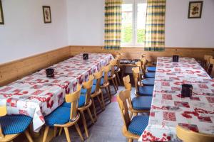 Chalet selfcatering 30 beds Parking pets welcome