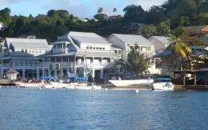 Superb Split Level Waterside Apt, Marigot Bay, St Lucia WI - La Pointe
