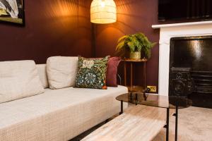 Skeldale House All Creatures Great & Small Luxury Apartments & Studios in Askrigg, Yorkshire Dales