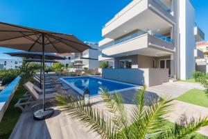 Pool Apartments Villa Meteorite 