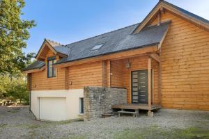 Maisons de vacances Decouvrez les charmes de la Presqu'ile de Rhuys dans cette chaleureuse maison pour 6 personnes : Maison de Vacances