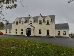 Single or Twin Room in Lovely Country Residence - Siddan