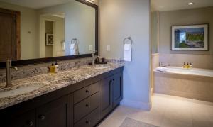 Edgemont 2704 - Luxury Ski-in Ski-out Condo