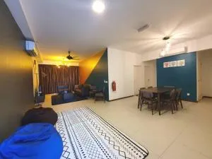 Landmark By Katana 3BR Glamorous Highrise Seaview Homestay Gurney无敌海景三房套房 - 丹绒武雅