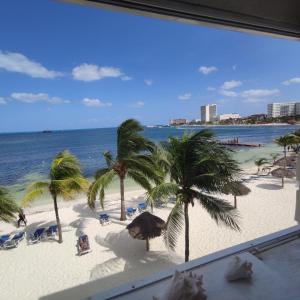 Bella Beach Condo Cancun