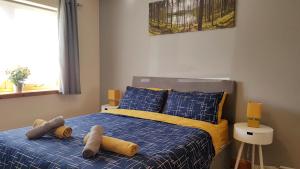 Caledonian 2 bedroom free parking