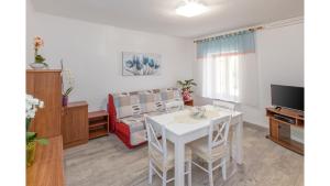 Apartment Erin by Rent Istria