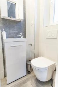 CLOSE CROISETTE-MODERN-AC-CONGRESS-BEACHES