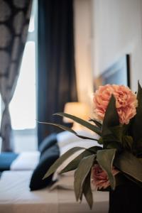 Emporikon Athens Hotel