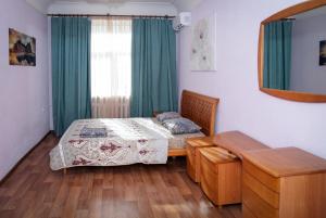 Apartments on Gogolya, 14a