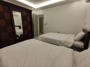 Le Royal Residence 4