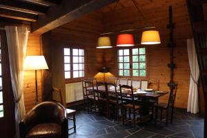 Chalets chalet artheis : photos des chambres