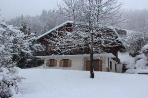 Chalets chalet artheis : photos des chambres