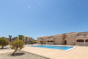 LUCKY HOLIDAY RiUMAR