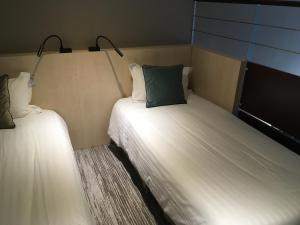 Hotels Hotel du Casino de Capvern : Chambre Double Familiale