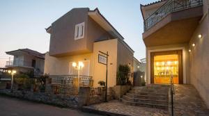 Remvi Hotel - Apartments Messinia Greece