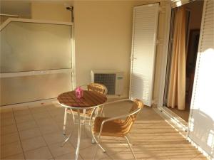 Studio with Sea View & Balcony