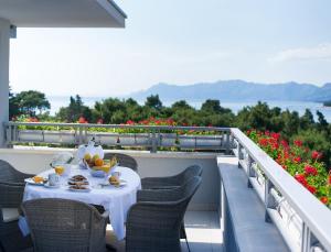 4 stern hotel Aparthotel Miramare Makarska Kroatien