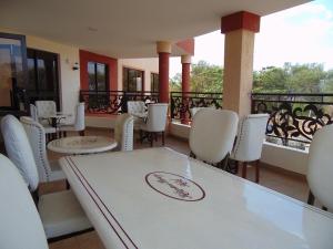 KILIMANI BREEZE HOTEL