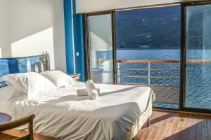 Feet in the water! - Angon