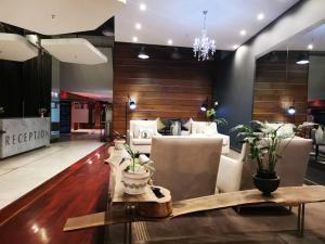 1007-Stunning Studio apt with incredible Joburg views